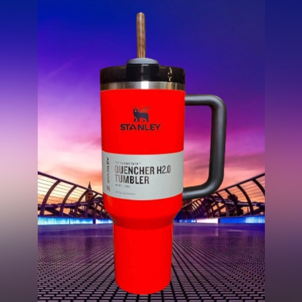 Stanley 40 oz. Quencher H2.0 FlowState Tumbler – Spring Fling Neon Orange New.
